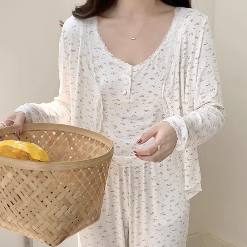 3 ピースパジャマセット女性のための花柄レース甘いカーディガ - Cami Top Lace のレビューと価格